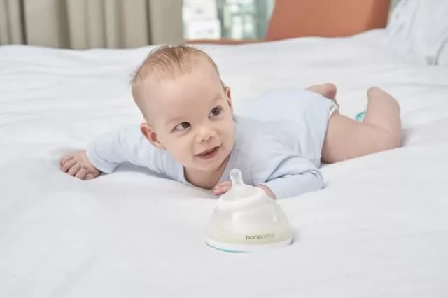 Smoczek jak sutek - dlaczego warto wybrać naturalny smoczek dla dziecka